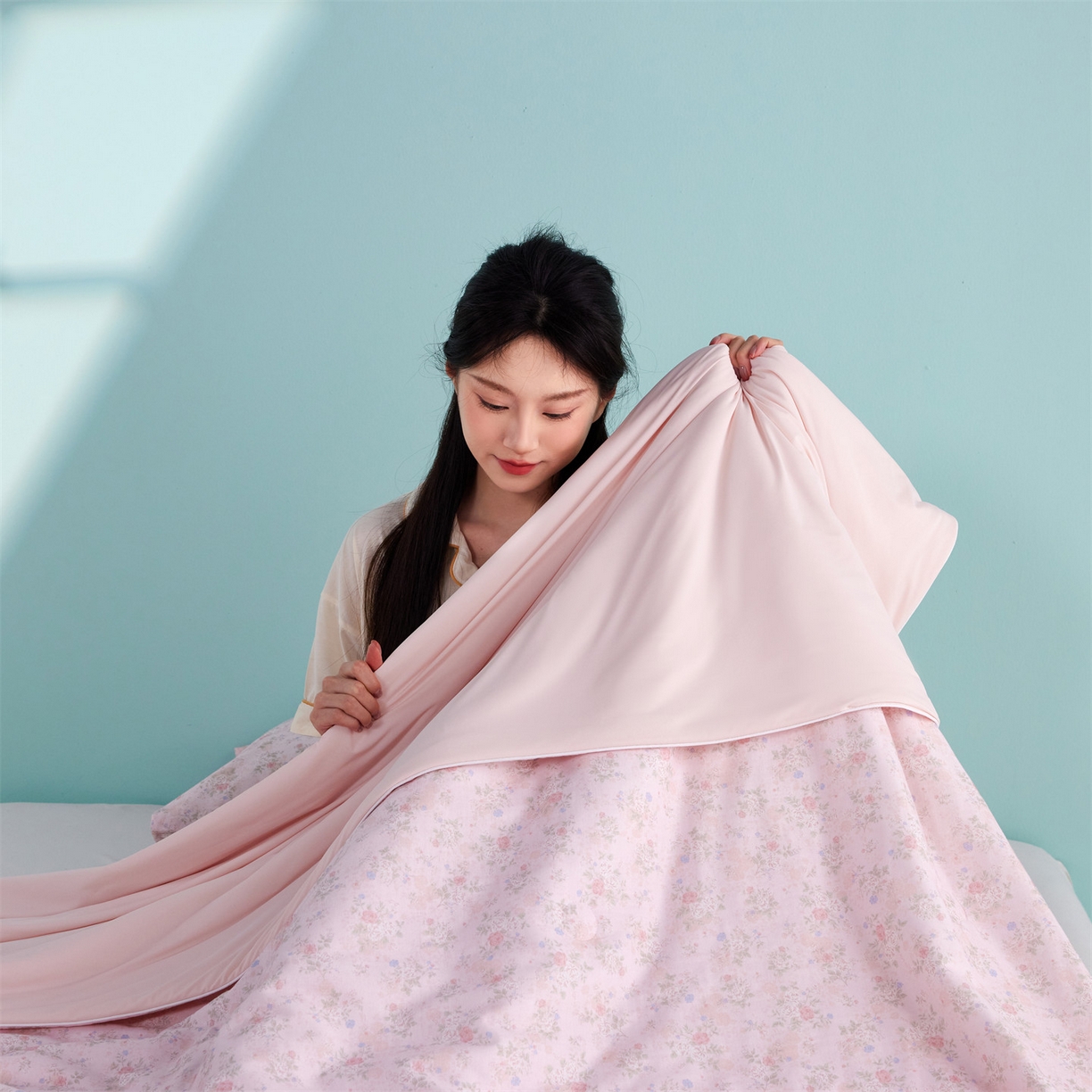 91家纺网 家纺一手货源 找家纺 瑞米家居 2026新款A类冰纱双感被夏被夏凉被空调被 杜若-粉