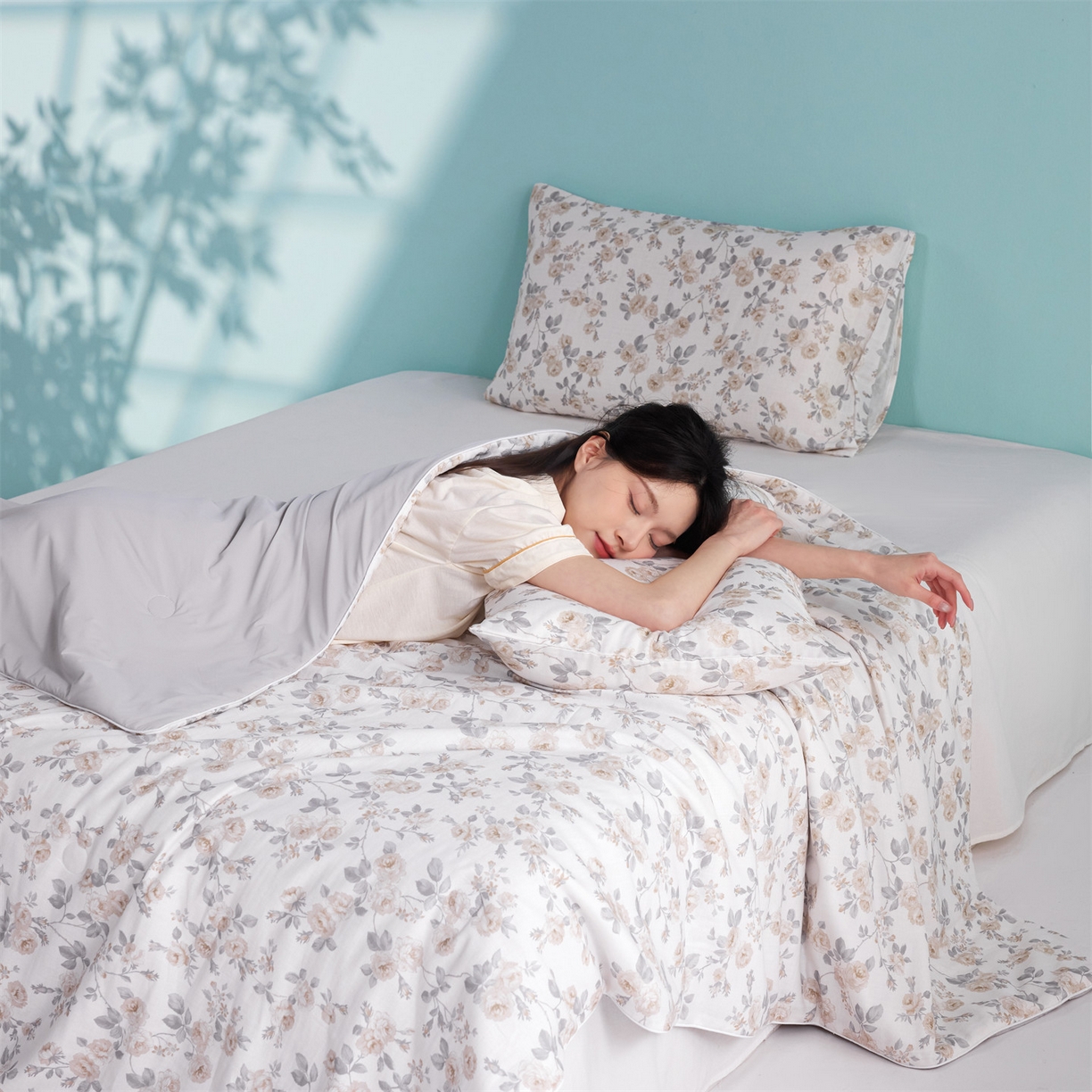 91家纺网 家纺一手货源 找家纺 瑞米家居 2026新款A类冰纱双感被夏被夏凉被空调被 恋雨-米