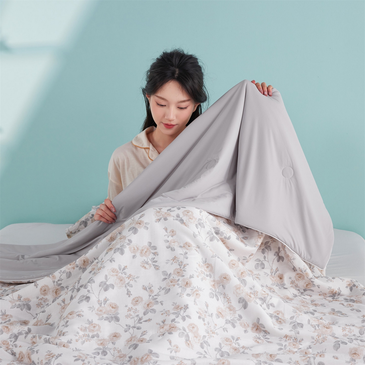 91家纺网 家纺一手货源 找家纺 瑞米家居 2026新款A类冰纱双感被夏被夏凉被空调被 恋雨-米