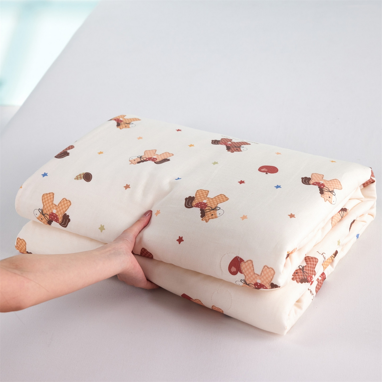 91家纺网 家纺一手货源 找家纺 瑞米家居 2026新款A类冰纱双感被夏被夏凉被空调被 木马-米