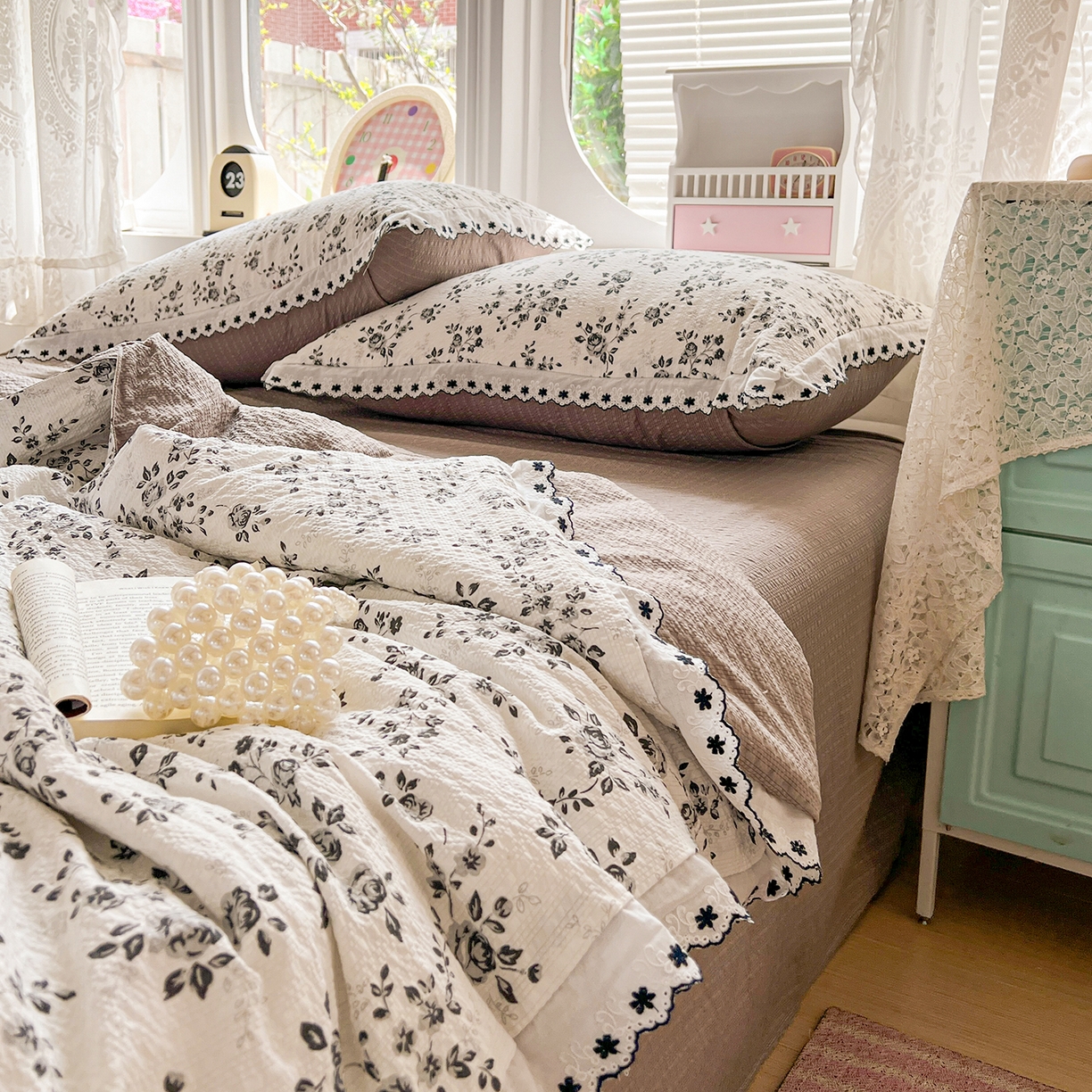 91家纺网 家纺一手货源 找家纺 恒尚居 2026新款A类泡芙纱花边夏被夏凉被空调被四套件 【黑玫瑰】全棉花边