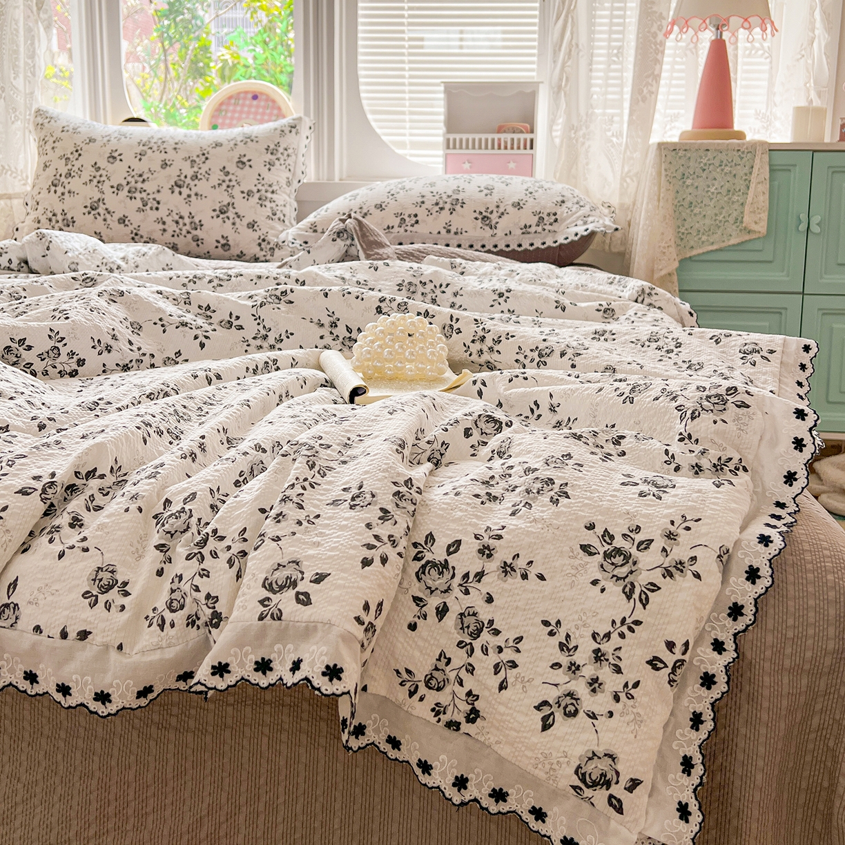 91家纺网 家纺一手货源 找家纺 恒尚居 2026新款A类泡芙纱花边夏被夏凉被空调被四套件 【黑玫瑰】全棉花边