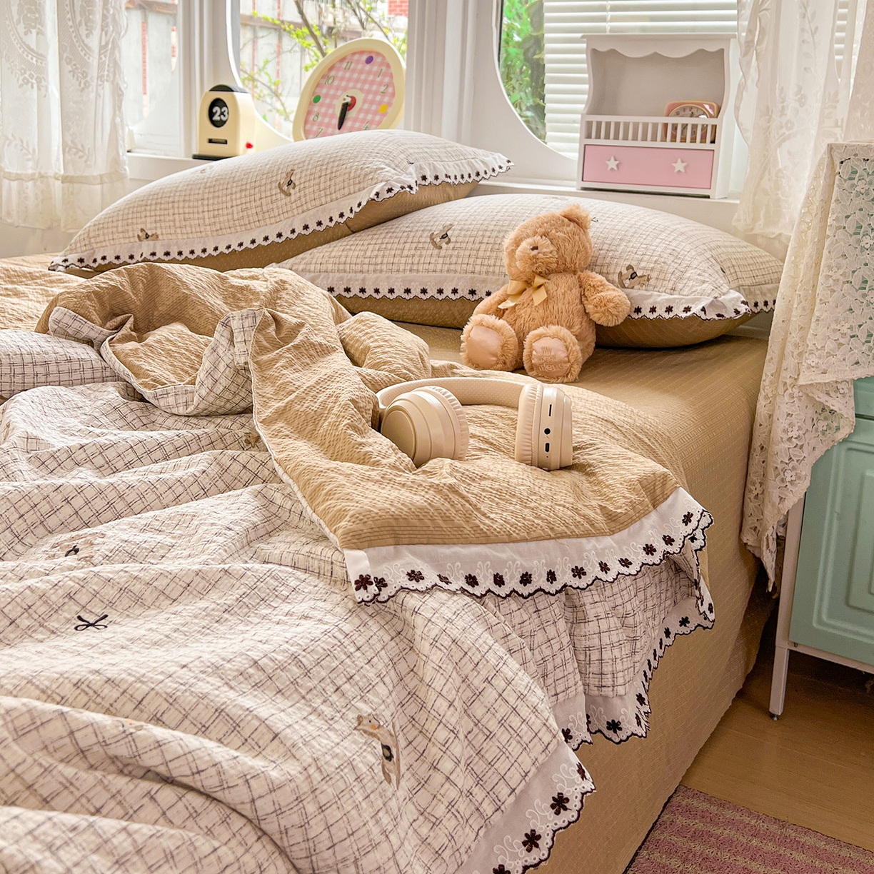 91家纺网 家纺一手货源 找家纺 恒尚居 2026新款A类泡芙纱花边夏被夏凉被空调被四套件 【细格木马】全棉花边