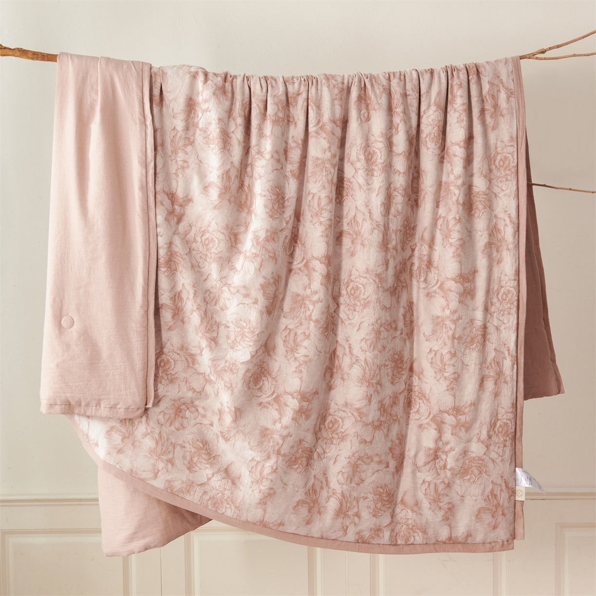 91家纺网 家纺一手货源 找家纺 瑞米家居 2026新款全棉色织花夏被夏凉被空调被 花与月-肉粉