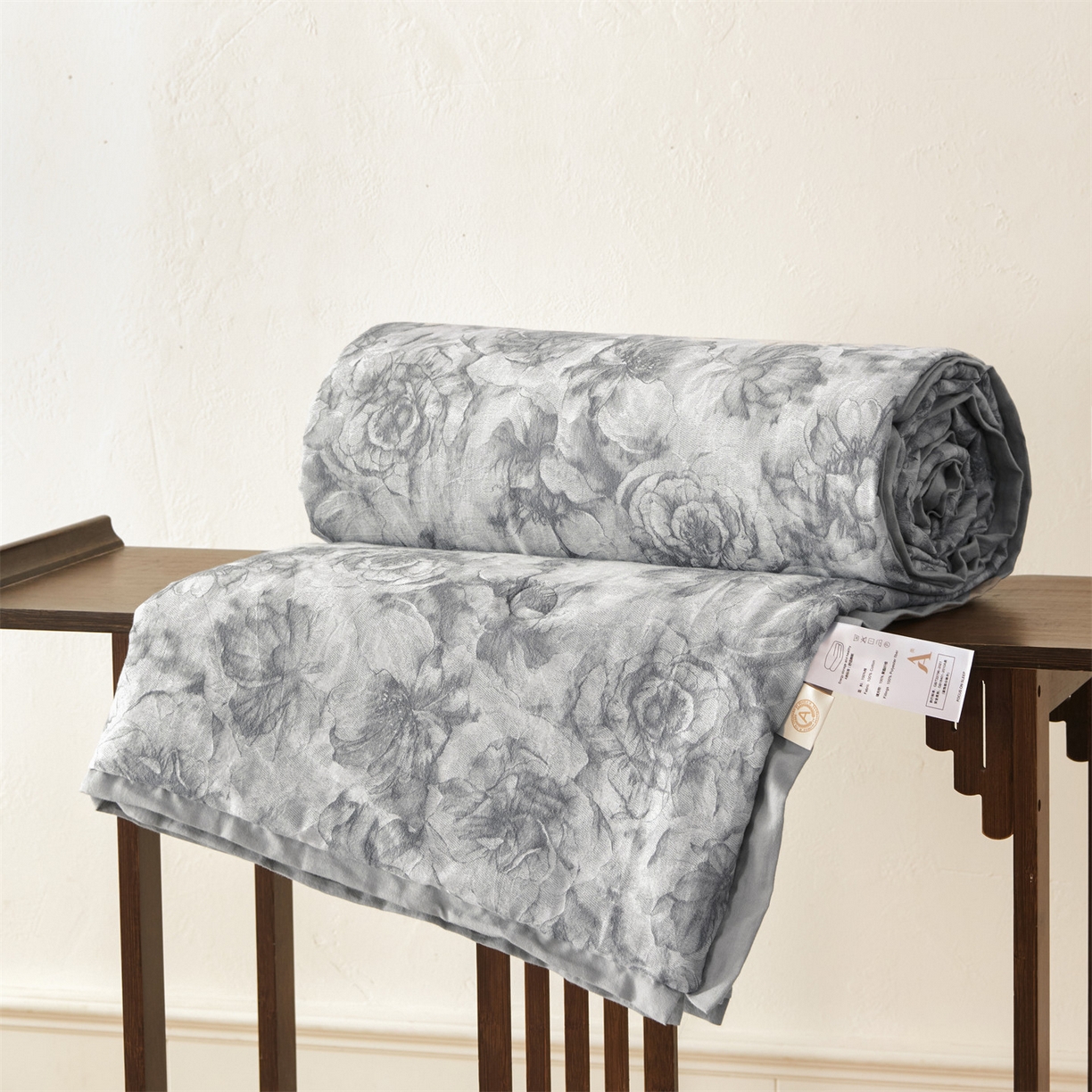 91家纺网 家纺一手货源 找家纺 瑞米家居 2026新款全棉色织花夏被夏凉被空调被 花与月-中灰