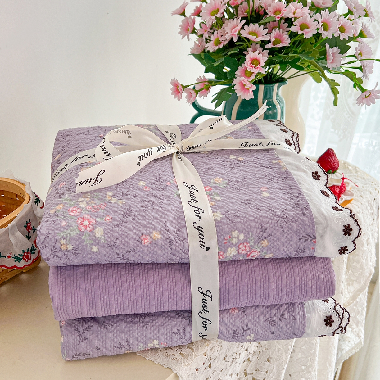 91家纺网 家纺一手货源 找家纺 恒尚居 2026新款A类泡芙纱花边夏被夏凉被空调被四套件 【花间紫】全棉花边