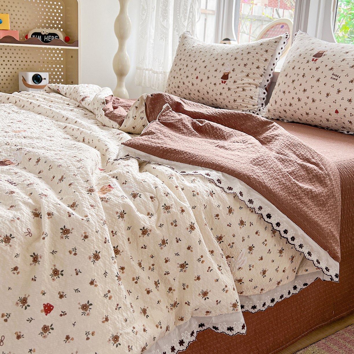 91家纺网 家纺一手货源 找家纺 恒尚居 2026新款A类泡芙纱花边夏被夏凉被空调被四套件 【花雨小兔】全棉花边