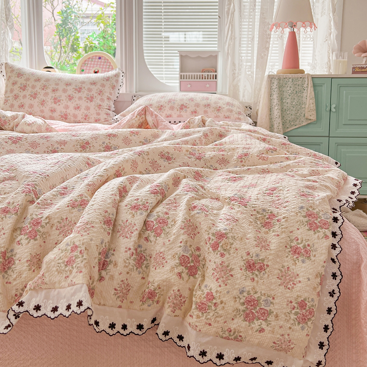 91家纺网 家纺一手货源 找家纺 恒尚居 2026新款A类泡芙纱花边夏被夏凉被空调被四套件 【玫瑰织语】全棉花边