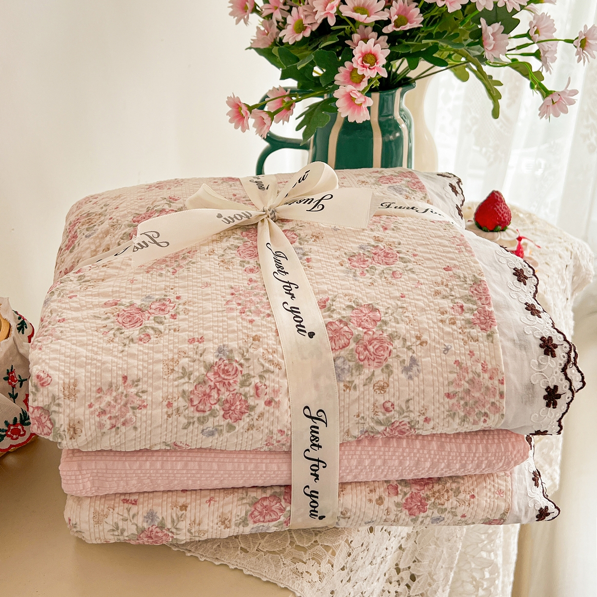91家纺网 家纺一手货源 找家纺 恒尚居 2026新款A类泡芙纱花边夏被夏凉被空调被四套件 【玫瑰织语】全棉花边