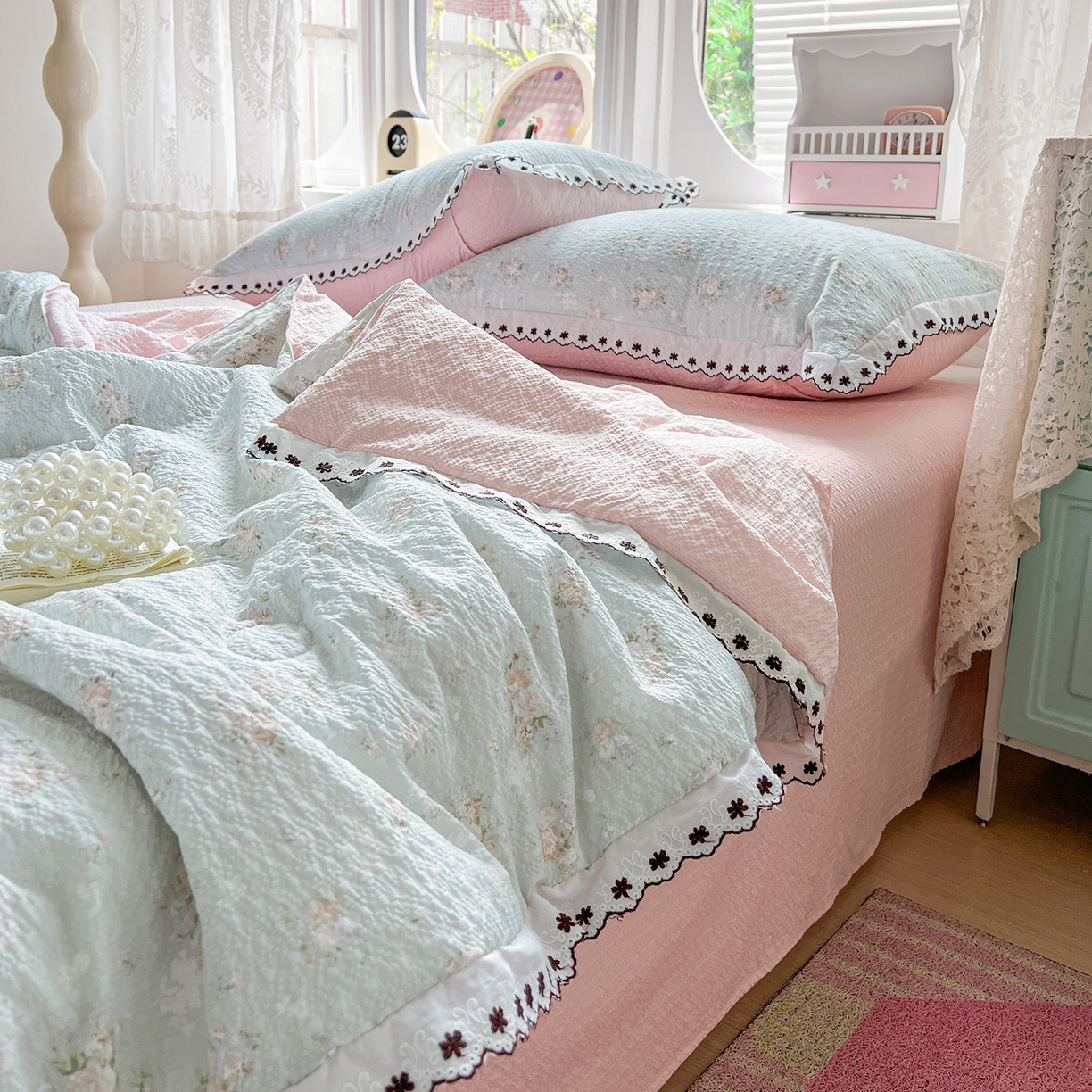 91家纺网 家纺一手货源 找家纺 恒尚居 2026新款A类泡芙纱花边夏被夏凉被空调被四套件 【清新粉玫瑰】全棉花边