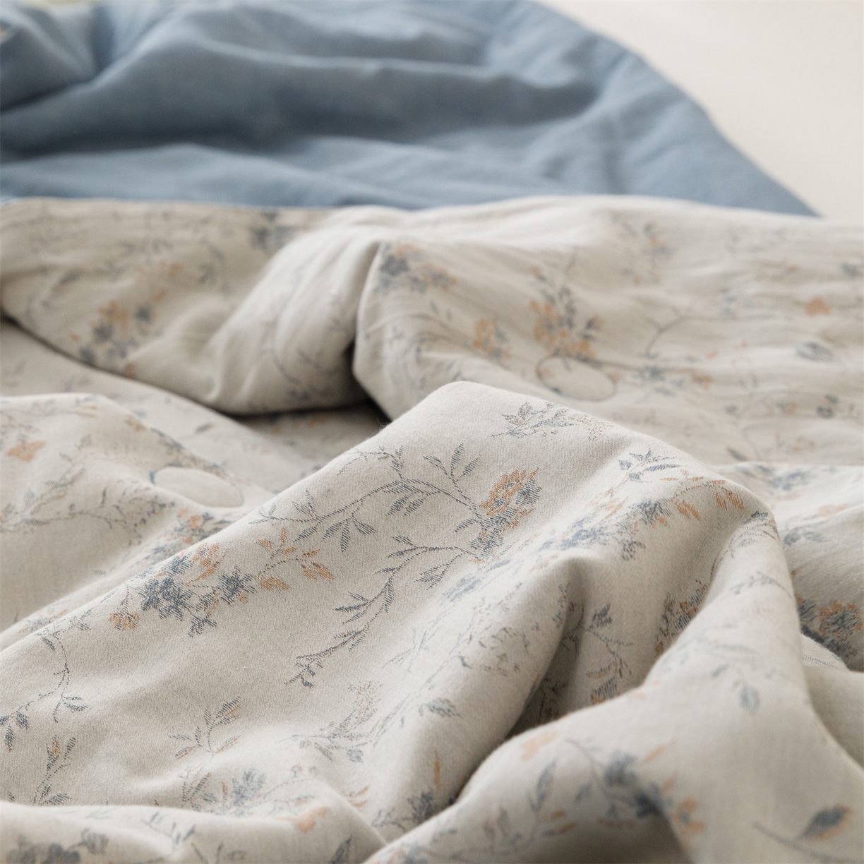 91家纺网 家纺一手货源 找家纺 瑞米家居 2026新款全棉色织花夏被夏凉被空调被 醒春-孔雀兰