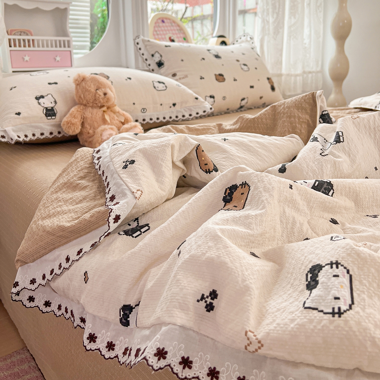 91家纺网 家纺一手货源 找家纺 恒尚居 2026新款A类泡芙纱花边夏被夏凉被空调被四套件 【甜妹小猫】全棉花边