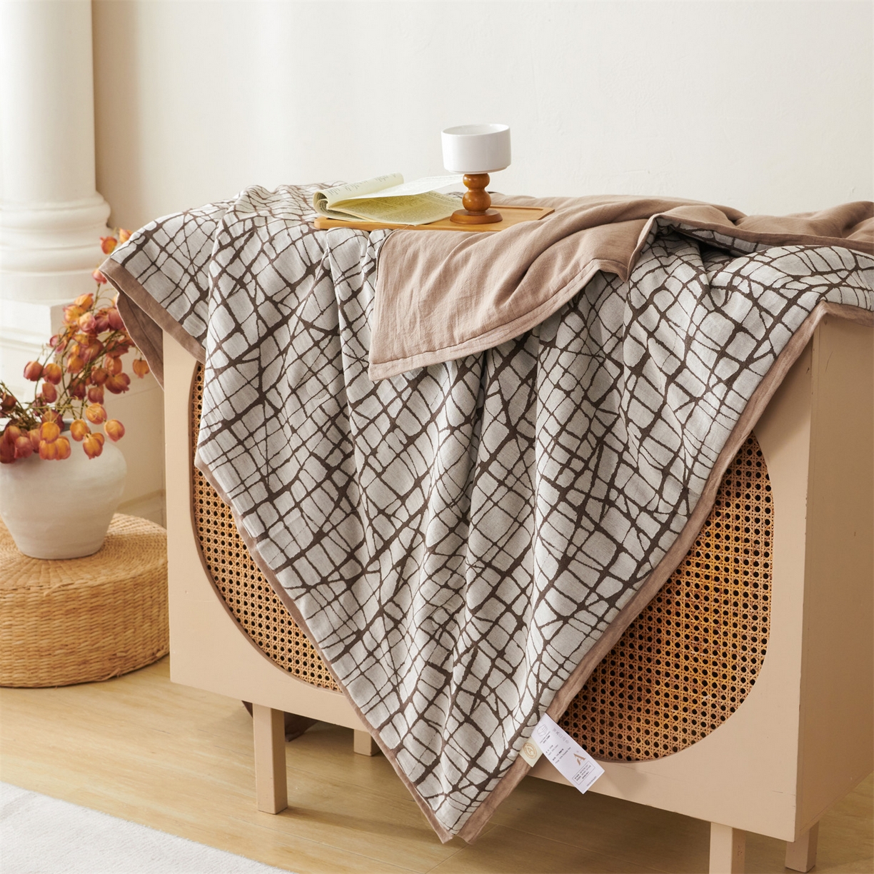 91家纺网 家纺一手货源 找家纺 瑞米家居 2026新款全棉色织花夏被夏凉被空调被 隐白-正咖