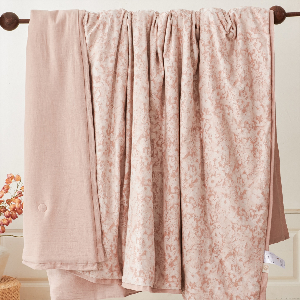 91家纺网 家纺一手货源 找家纺 瑞米家居 2026新款全棉色织花夏被夏凉被空调被 知澜-肉粉