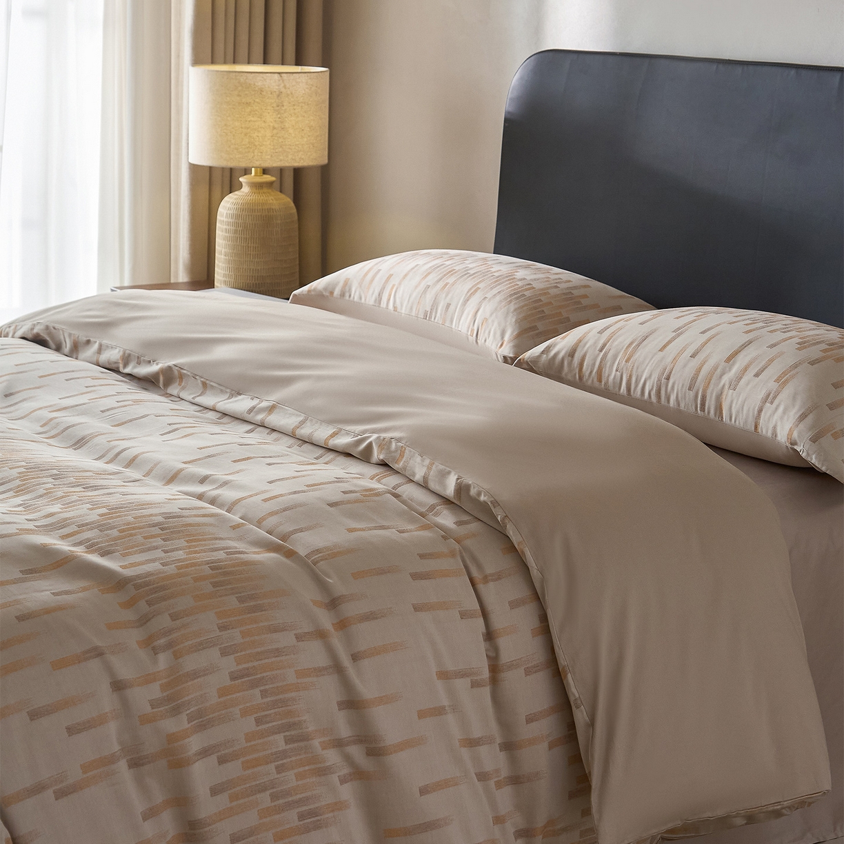 91家纺网 家纺一手货源 找家纺 ONE TWO ONE 121 【会员-20】 【控价商品】【提供买家秀】  2026新款100s50支长绒棉全棉床上用品色织提花四件套纽扣款 烟花时-橘