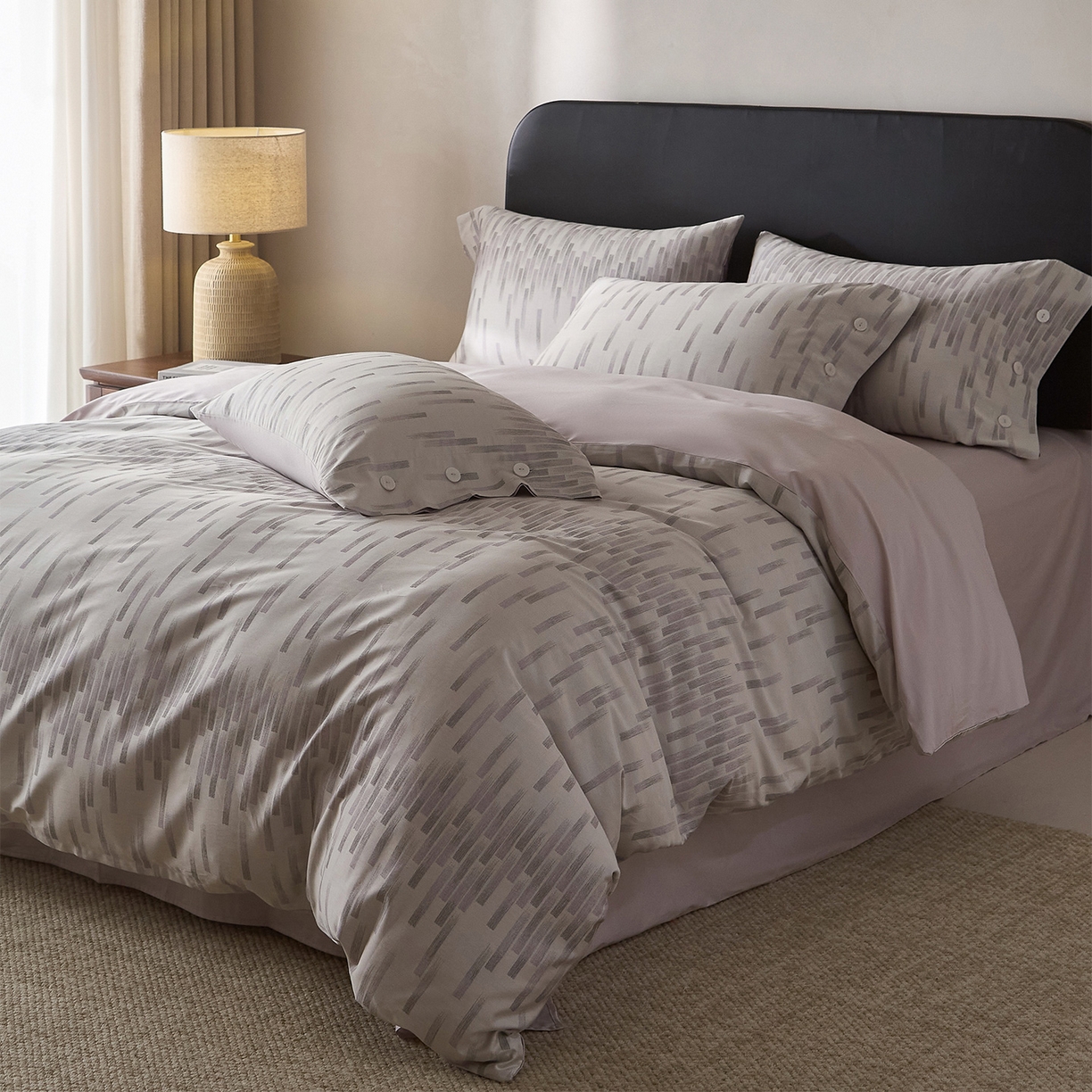 91家纺网 家纺一手货源 找家纺 ONE TWO ONE 121 【会员-20】 【控价商品】【提供买家秀】  2026新款100s50支长绒棉全棉床上用品色织提花四件套纽扣款 烟花时-紫