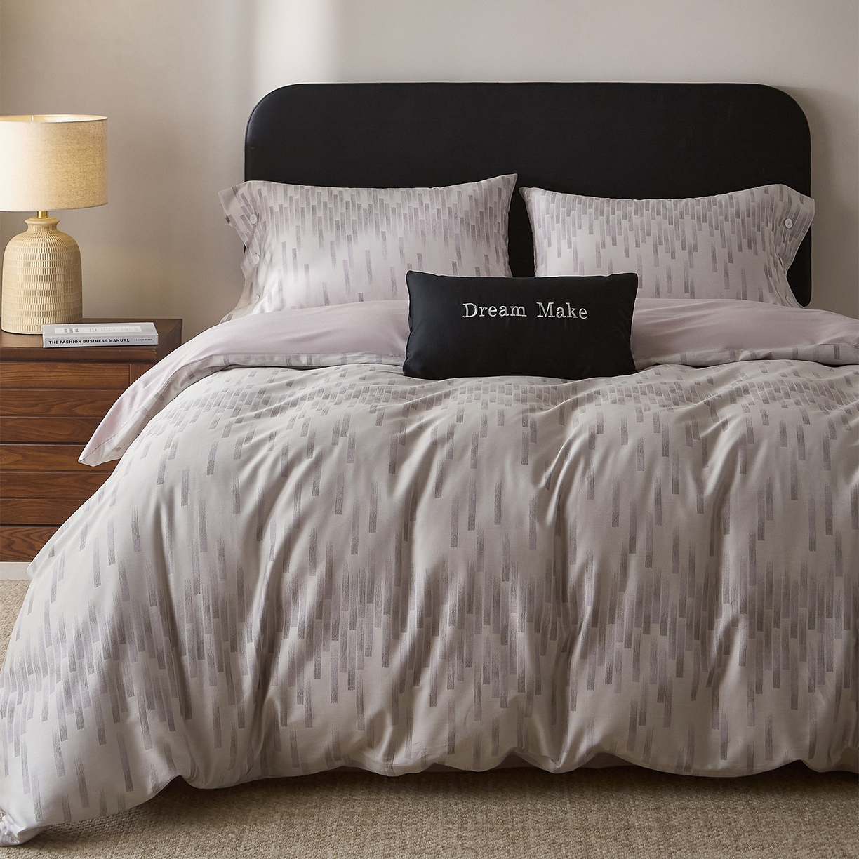 91家纺网 家纺一手货源 找家纺 ONE TWO ONE 121 【会员-20】 【控价商品】【提供买家秀】  2026新款100s50支长绒棉全棉床上用品色织提花四件套纽扣款 烟花时-紫