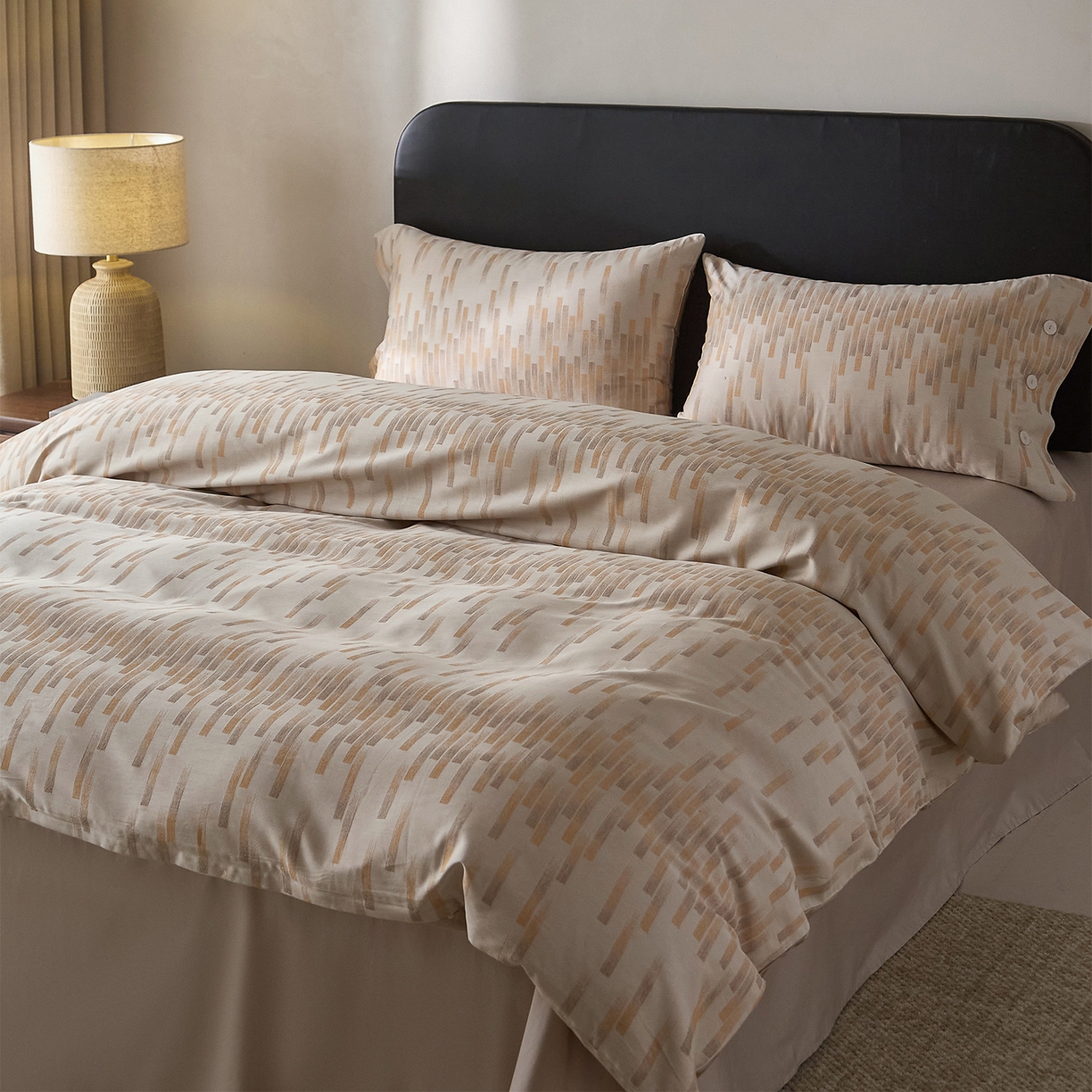 91家纺网 家纺一手货源 找家纺 ONE TWO ONE 121 【会员-20】 【控价商品】【提供买家秀】  2026新款100s50支长绒棉全棉床上用品色织提花四件套纽扣款 烟花时-橘