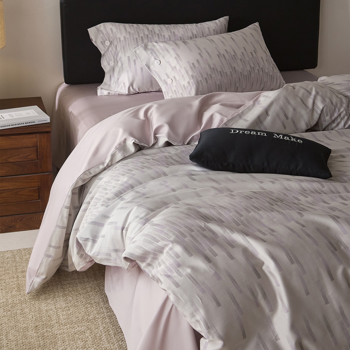 ONE TWO ONE 121 【会员-20】 【控价商品】【提供买家秀】  2026新款100s50支长绒棉全棉床上用品色织提花四件套纽扣款 烟花时-紫