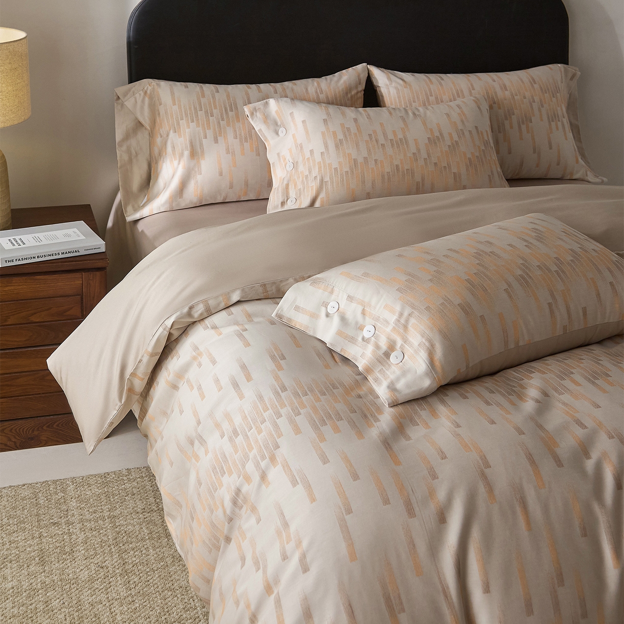 91家纺网 家纺一手货源 找家纺 ONE TWO ONE 121 【会员-20】 【控价商品】【提供买家秀】  2026新款100s50支长绒棉全棉床上用品色织提花四件套纽扣款 烟花时-橘