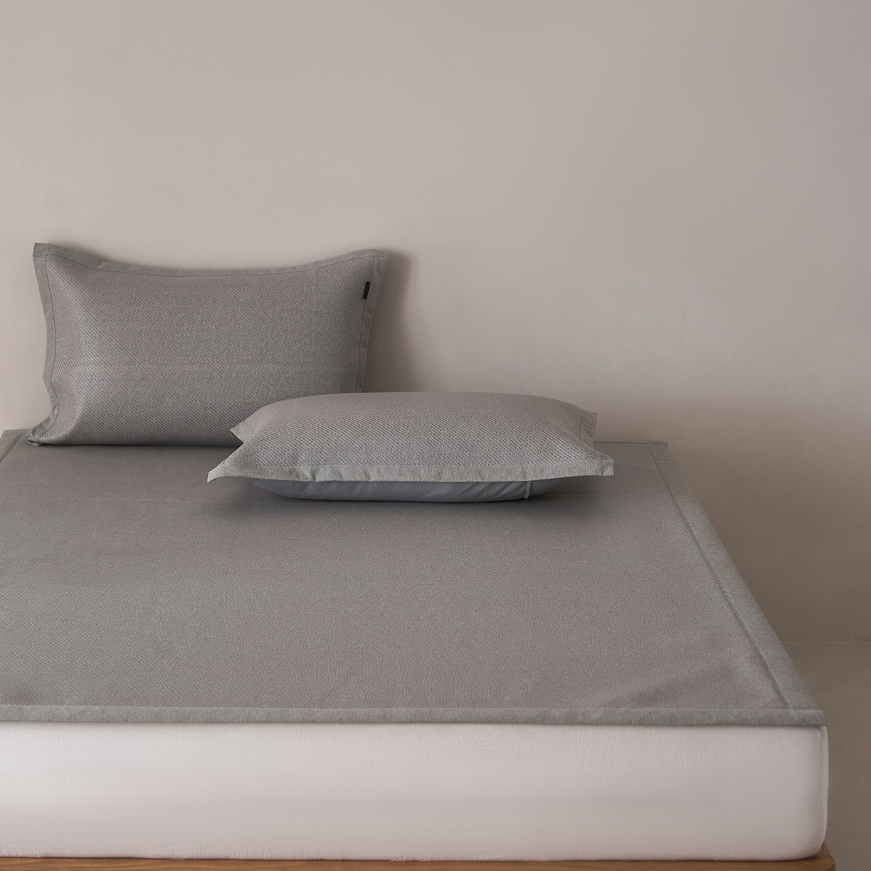 JUICY 橘滋家纺 2026新款夏日高端簌凉藤席三件套 浅木灰