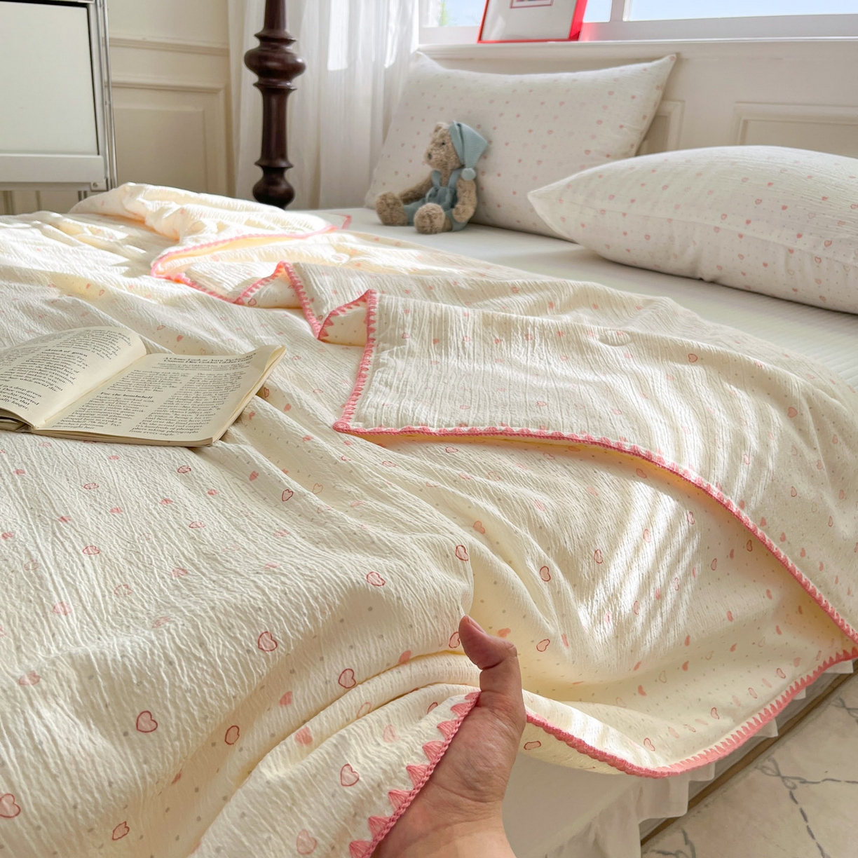 91家纺网 家纺一手货源 找家纺 （总）一加一 2026新款皱皱纱绣花三角针大豆夏被夏凉被空调被三件套