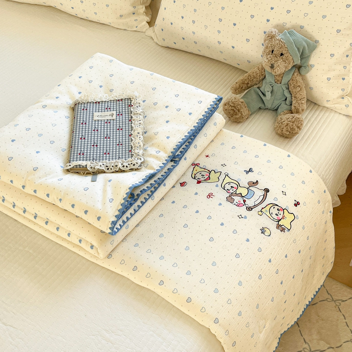 91家纺网 家纺一手货源 找家纺 （总）一加一 2026新款皱皱纱绣花三角针大豆夏被夏凉被空调被三件套