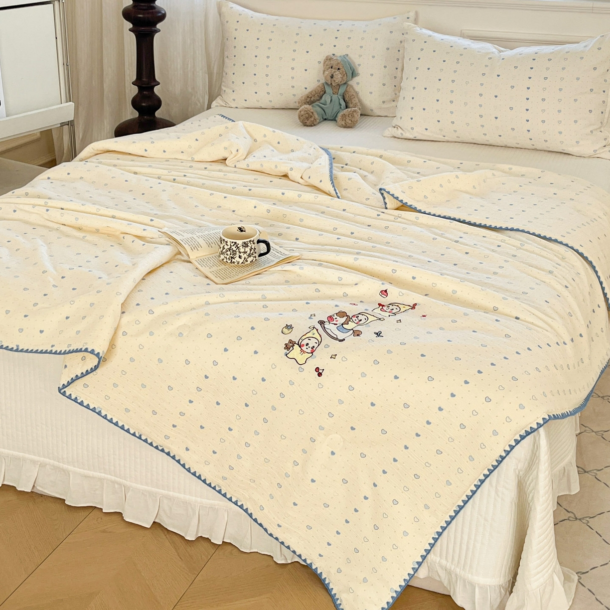 91家纺网 家纺一手货源 找家纺 一加一 2026新款皱皱纱绣花三角针大豆夏被夏凉被空调被三件套 音乐星星人