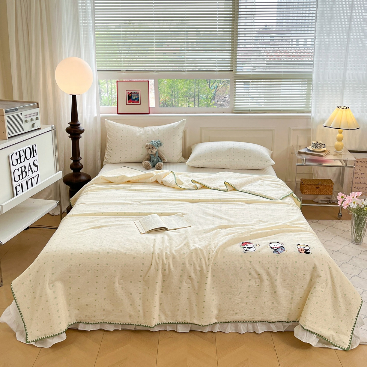 91家纺网 家纺一手货源 找家纺 一加一 2026新款皱皱纱绣花三角针大豆夏被夏凉被空调被三件套 熊猫乐园