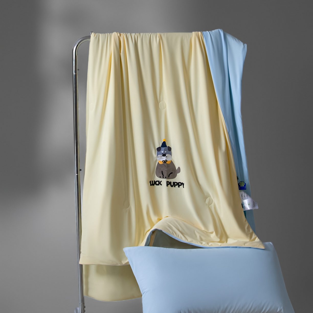 91家纺网 家纺一手货源 找家纺 一加一 2026新款凉感冰皮冰蚕被夏被夏凉被空调被 灰绒仔