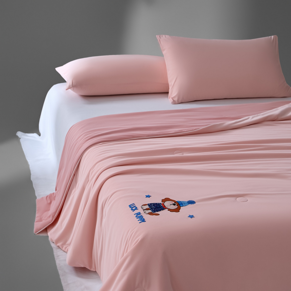 91家纺网 家纺一手货源 找家纺 一加一 2026新款凉感冰皮冰蚕被夏被夏凉被空调被 蓝裳福仔