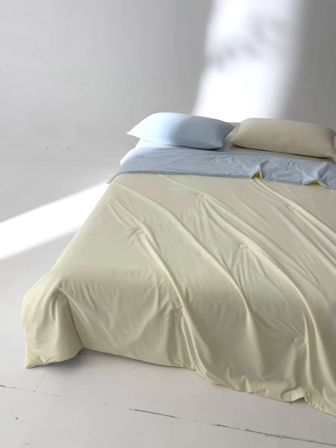 91家纺网 家纺一手货源 找家纺 一加一 2026新款凉感冰皮冰蚕被夏被夏凉被空调被 灰绒仔