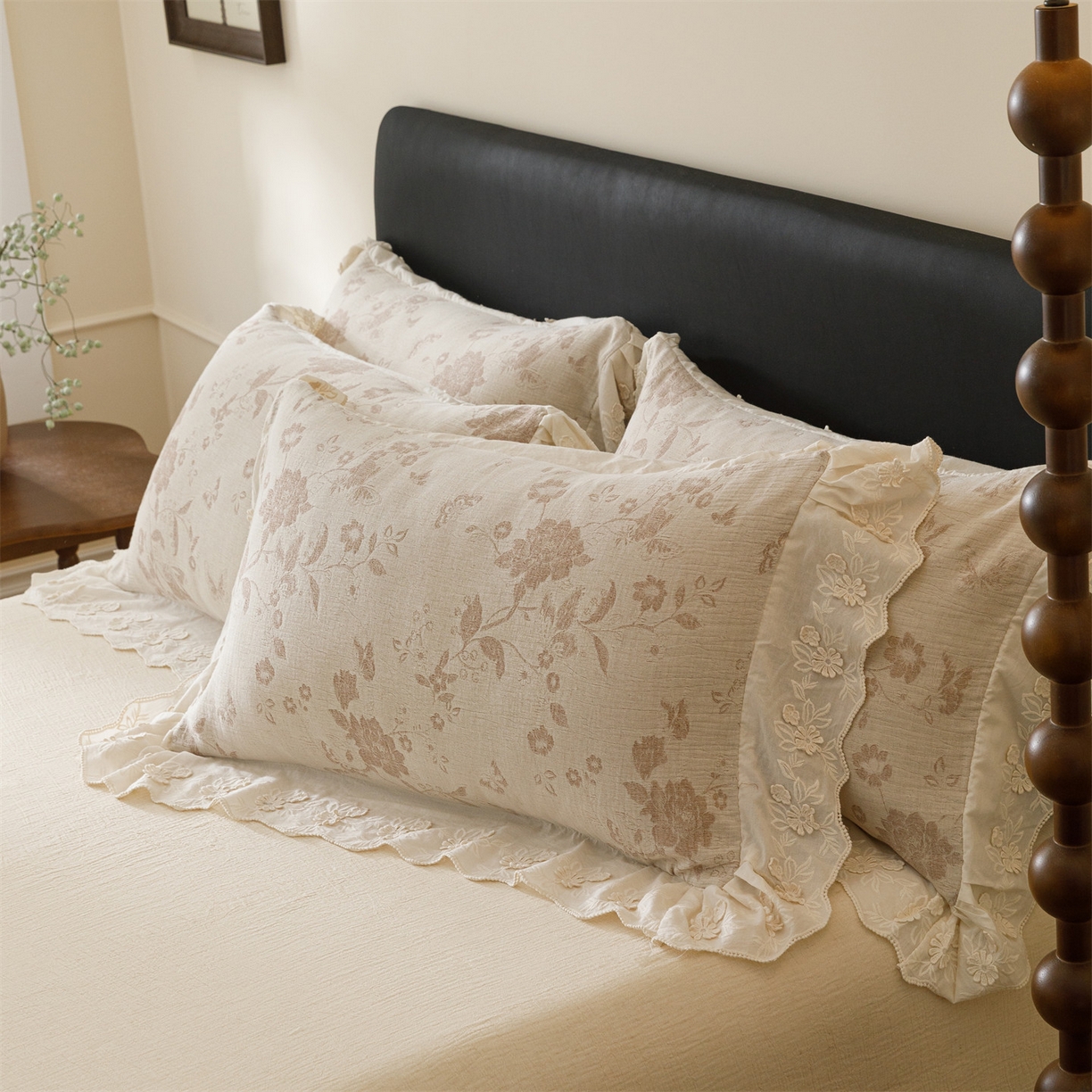 91家纺网 家纺一手货源 找家纺 （总）瑞米家居 2026新款A类棉麻提花花边款四件套-花蝶轻舞