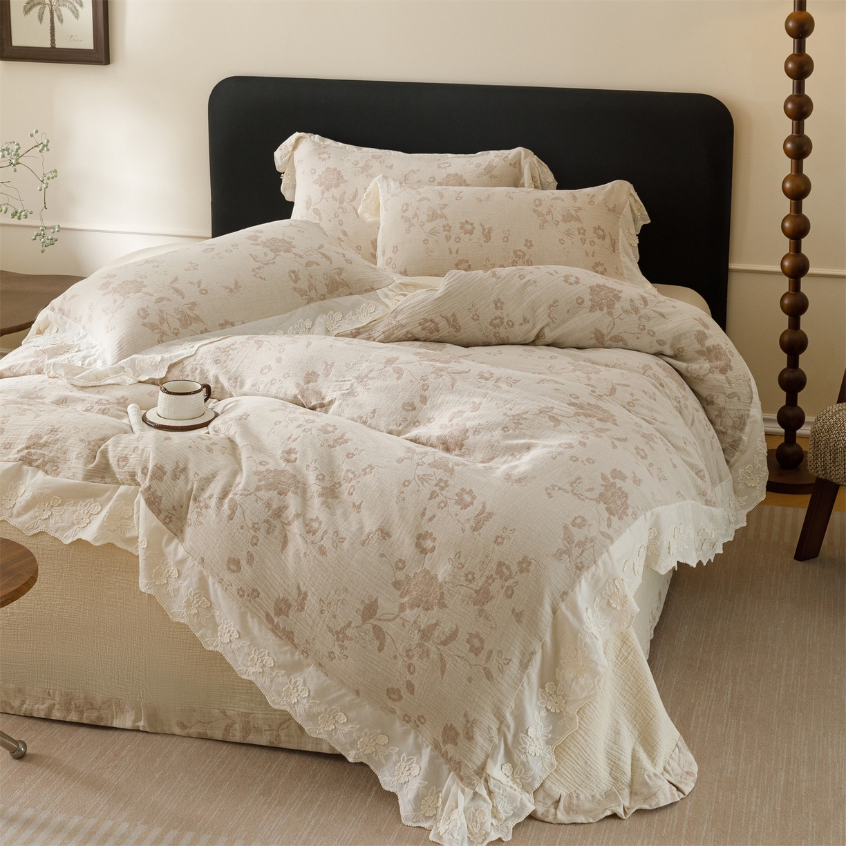 91家纺网 家纺一手货源 找家纺 瑞米家居 2026新款A类棉麻提花花边款四件套-花蝶轻舞 花蝶轻舞-红咖