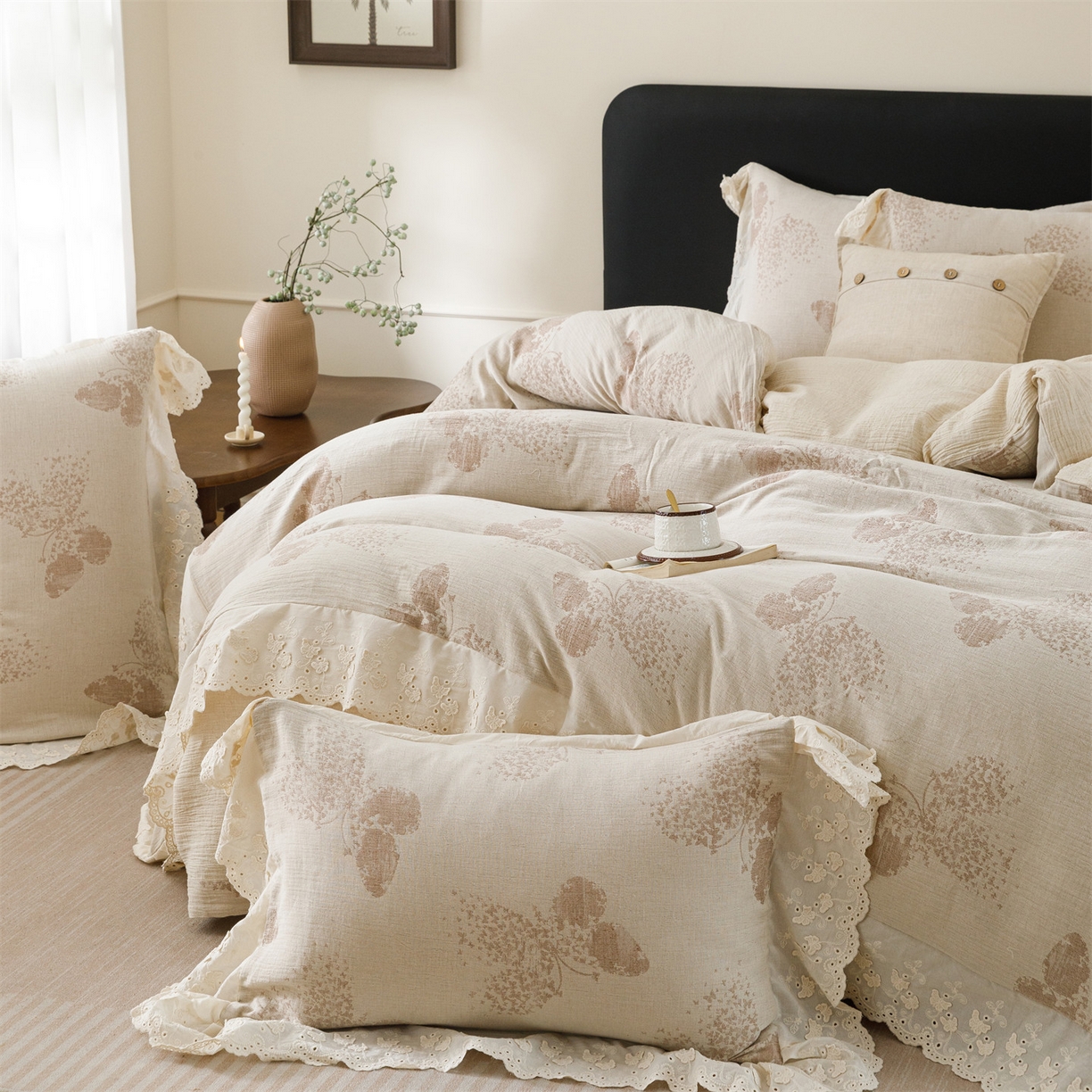 91家纺网 家纺一手货源 找家纺 瑞米家居 2026新款A类棉麻提花花边款四件套-翩然乐语 翩然乐语-红咖