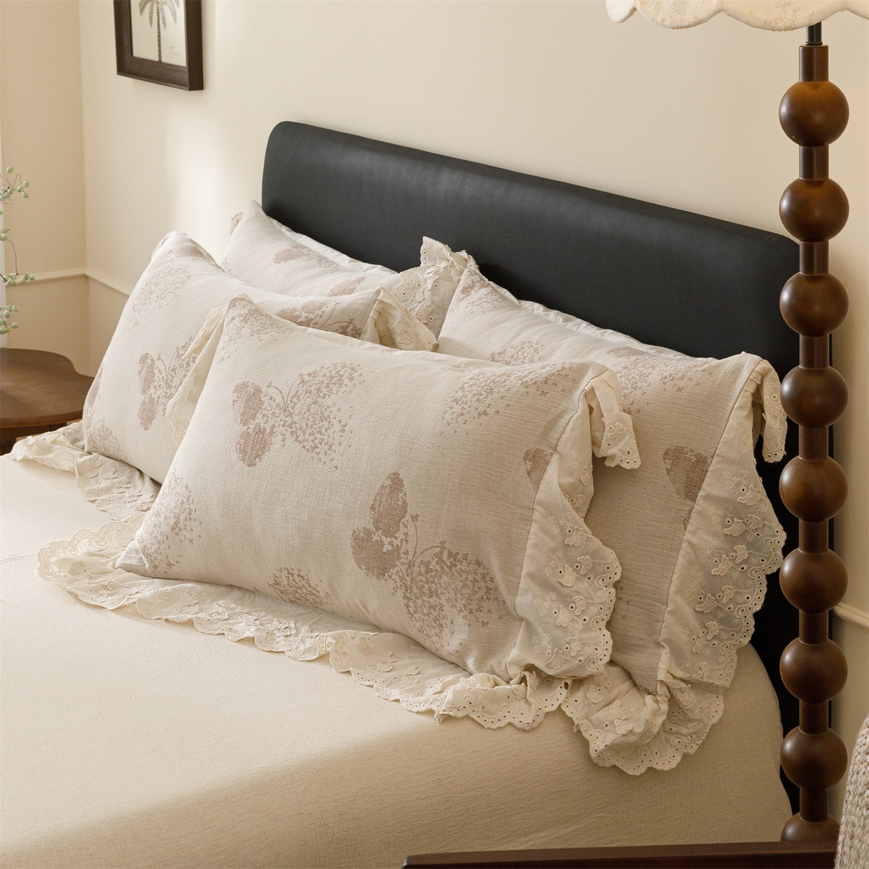 91家纺网 家纺一手货源 找家纺 瑞米家居 2026新款A类棉麻提花花边款四件套-翩然乐语 翩然乐语-红咖