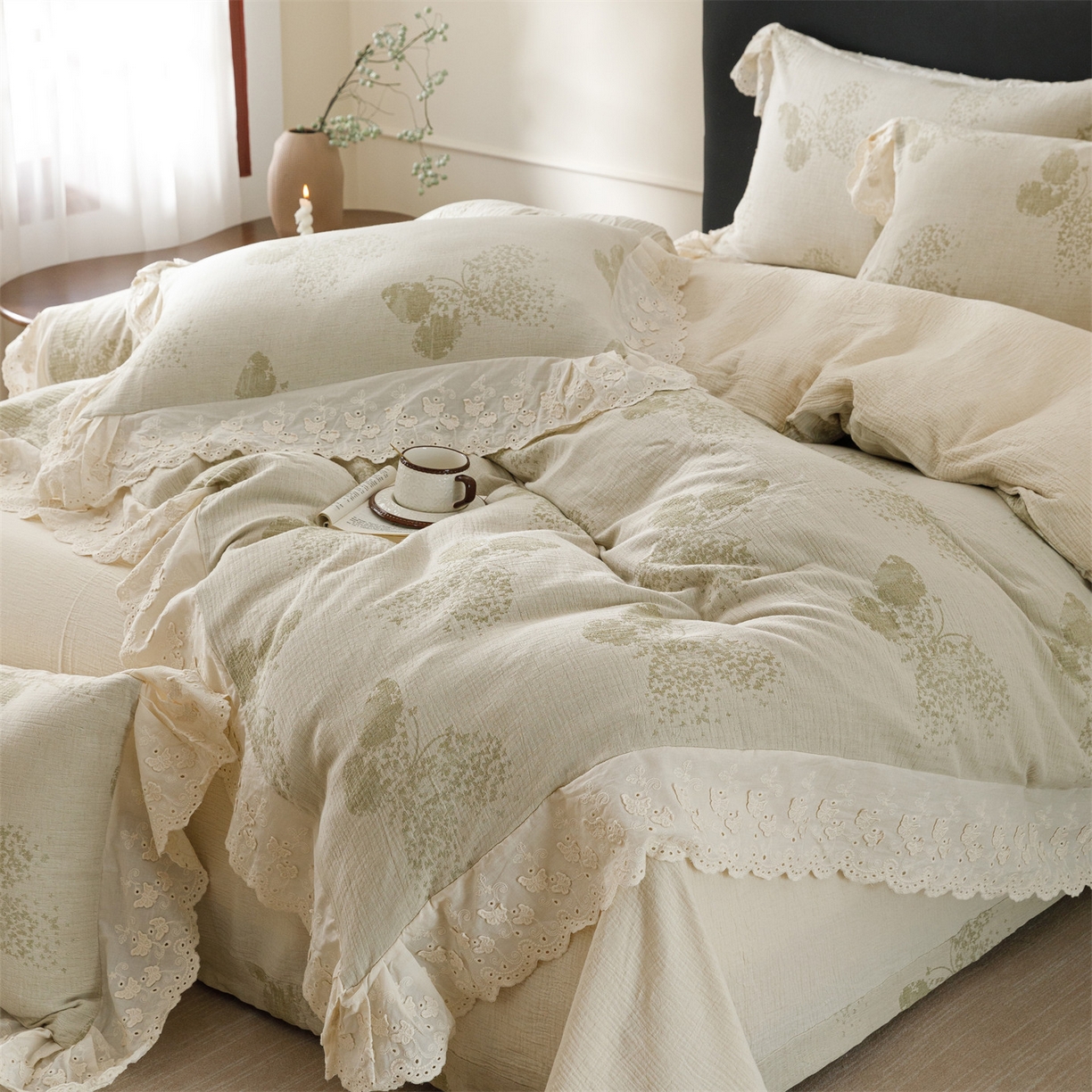 91家纺网 家纺一手货源 找家纺 瑞米家居 2026新款A类棉麻提花花边款四件套-翩然乐语 翩然乐语-芥末绿