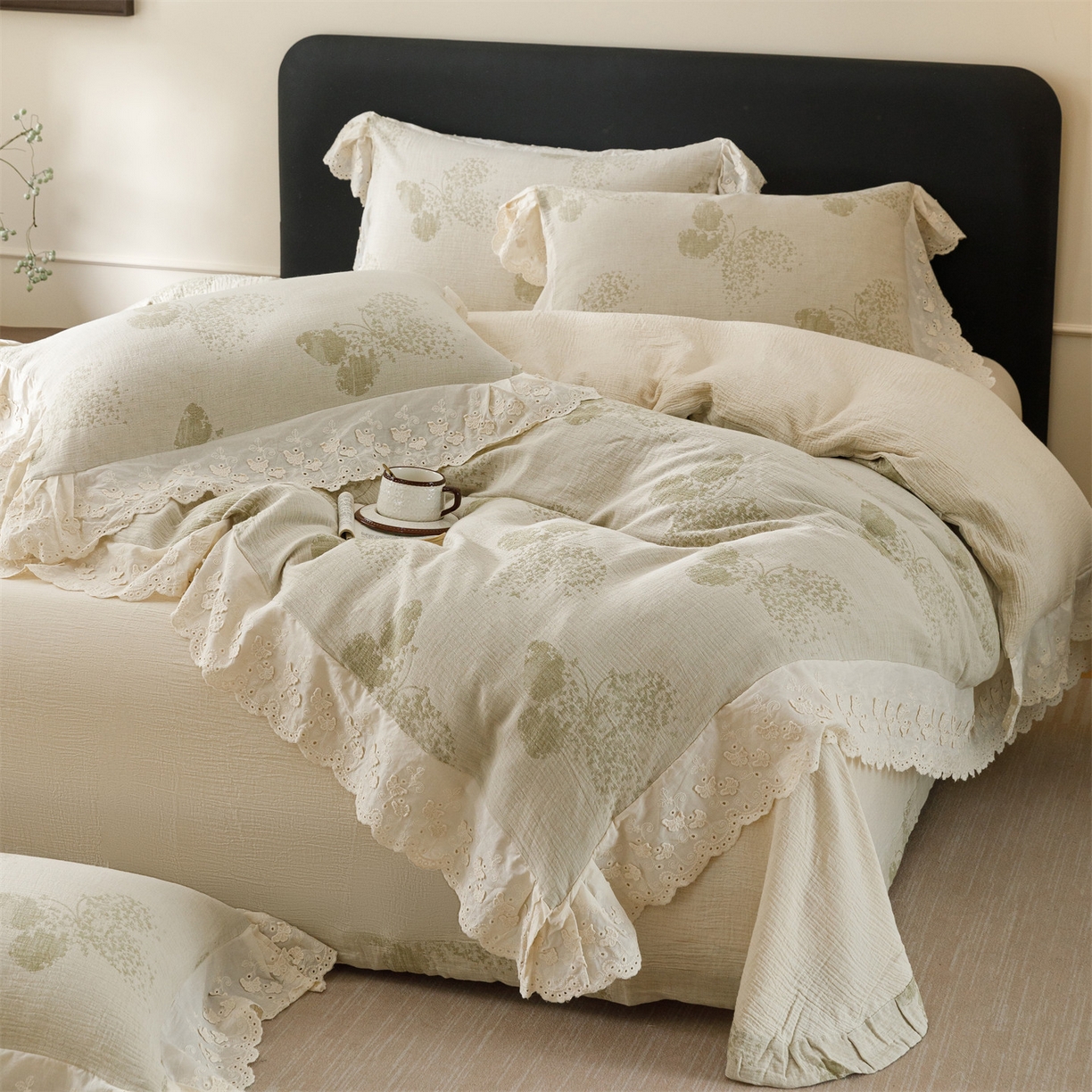 91家纺网 家纺一手货源 找家纺 瑞米家居 2026新款A类棉麻提花花边款四件套-翩然乐语 翩然乐语-芥末绿