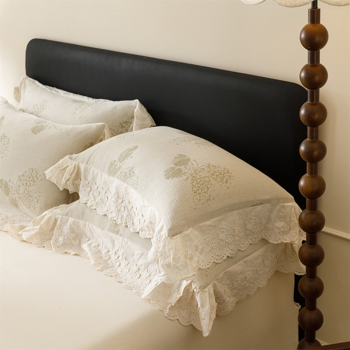 91家纺网 家纺一手货源 找家纺 瑞米家居 2026新款A类棉麻提花花边款四件套-翩然乐语 翩然乐语-芥末绿