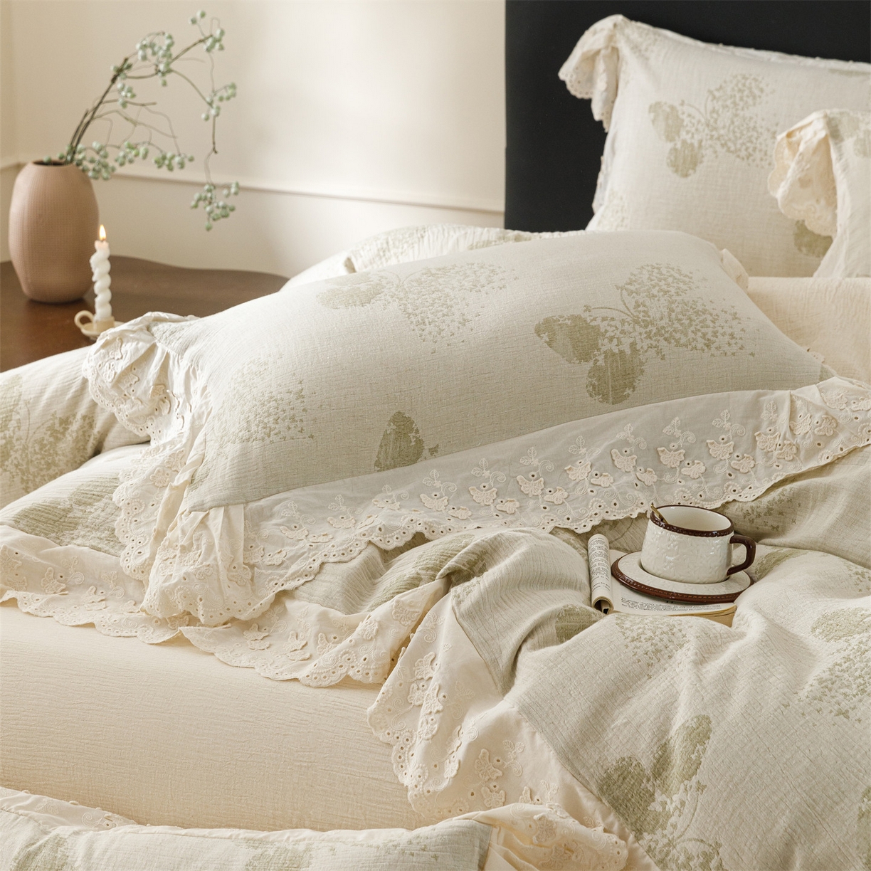 91家纺网 家纺一手货源 找家纺 瑞米家居 2026新款A类棉麻提花花边款四件套-翩然乐语 翩然乐语-芥末绿