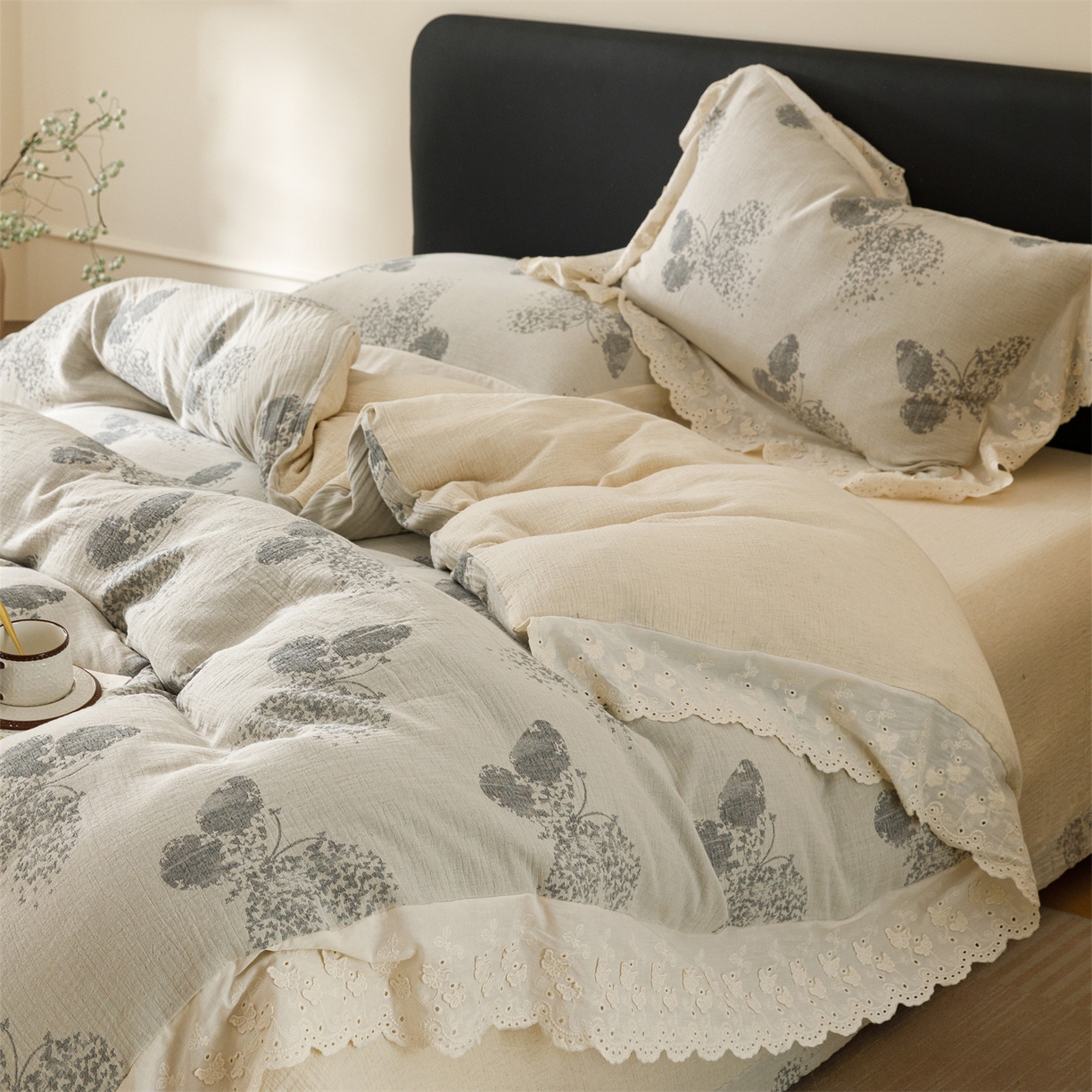 91家纺网 家纺一手货源 找家纺 瑞米家居 2026新款A类棉麻提花花边款四件套-翩然乐语 翩然乐语-深灰