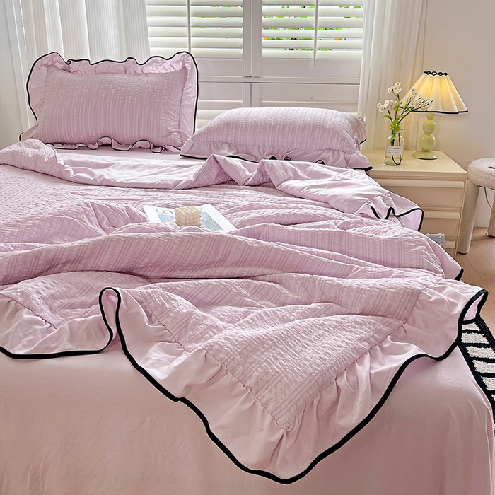 91家纺网 家纺一手货源 找家纺 仟网汇 2026新款赫本纯色泡泡纱花边款夏被夏凉被空调被四件套 香芋紫