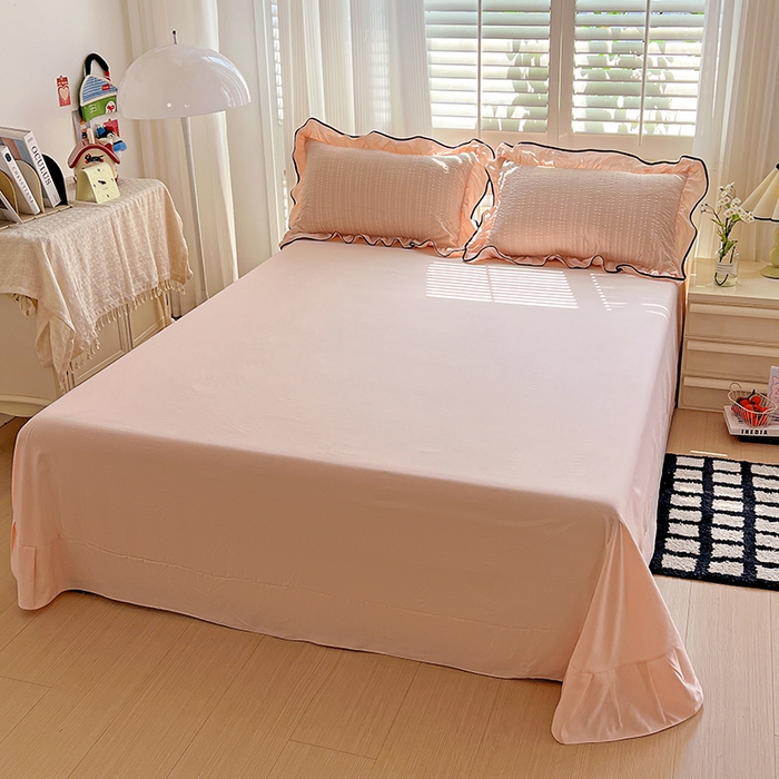 91家纺网 家纺一手货源 找家纺 仟网汇 2026新款赫本纯色泡泡纱花边款夏被夏凉被空调被四件套 樱花粉