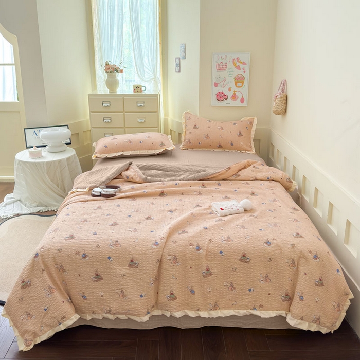 91家纺网 家纺一手货源 找家纺 （总）迪梦姿家纺 2026新款泡芙纱花边款夏被四件套-款式二