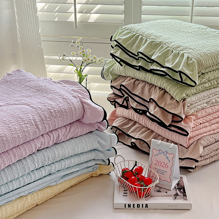 91家纺网 家纺一手货源 找家纺 仟网汇 2026新款赫本纯色泡泡纱花边款夏被夏凉被空调被四件套 组合图仅供展示不可下单