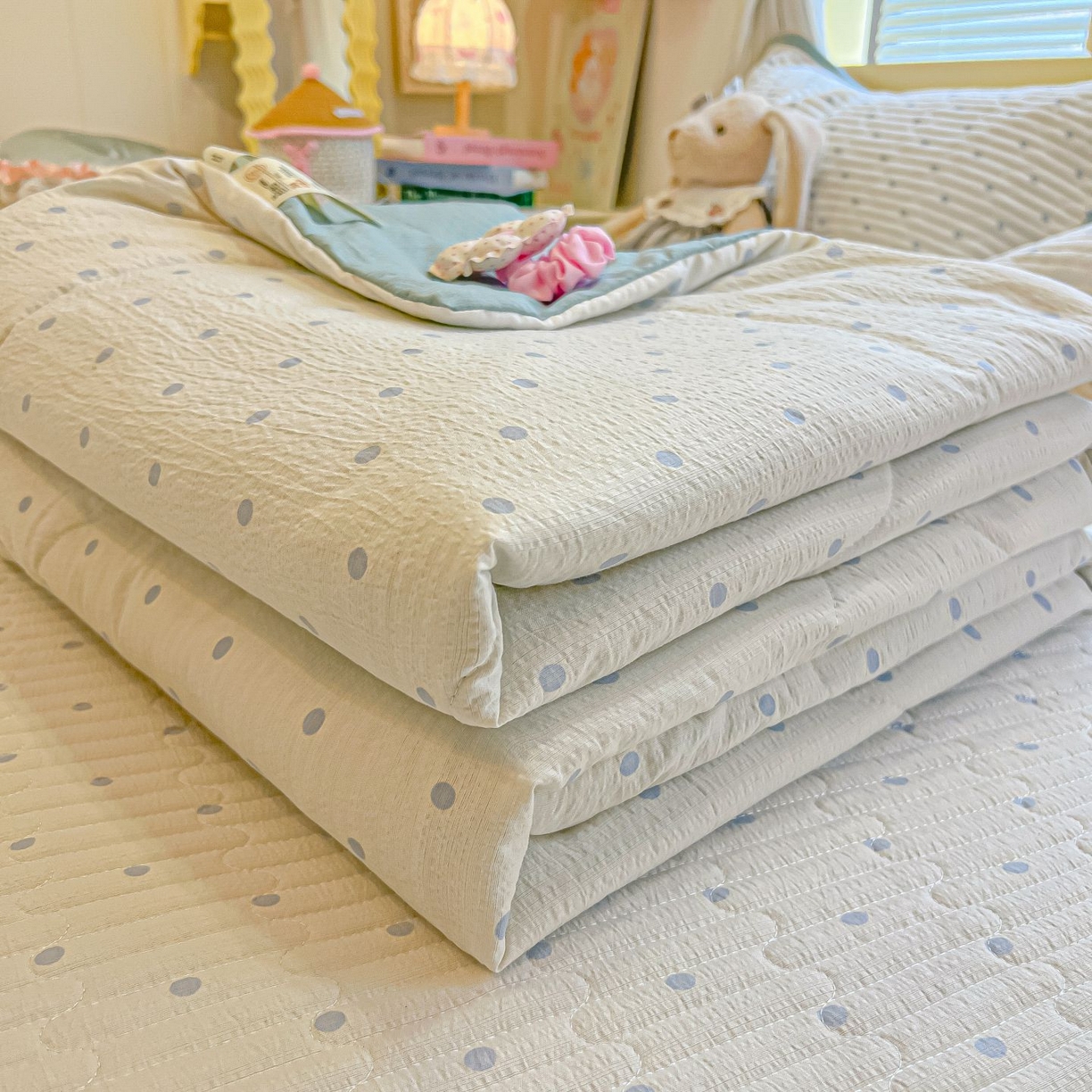 91家纺网 家纺一手货源 找家纺 欧妮家纺 2026新款A类云感双层纱夏被单床盖 波点-蓝