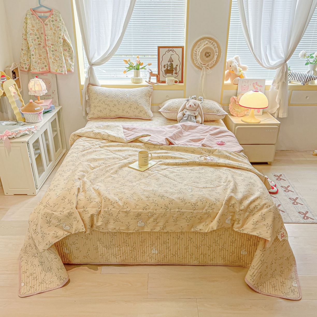 91家纺网 家纺一手货源 找家纺 欧妮家纺 2026新款A类云感双层纱夏被单床盖 小兔密语