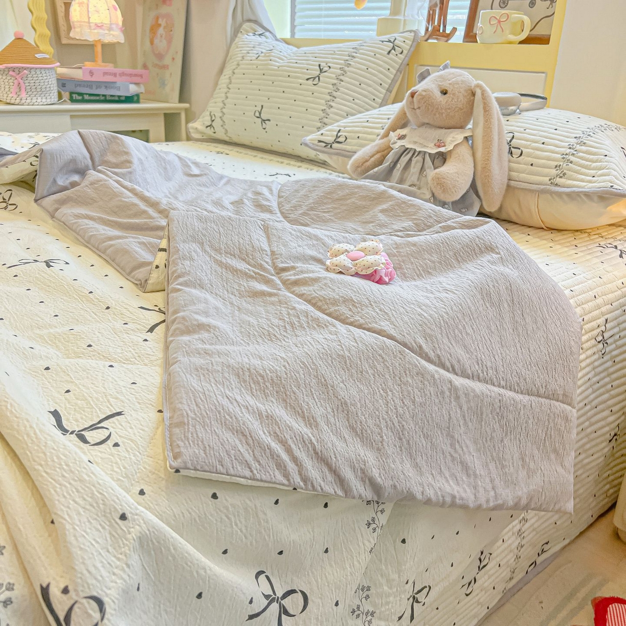 91家纺网 家纺一手货源 找家纺 欧妮家纺 2026新款A类云感双层纱夏被单床盖 点点结