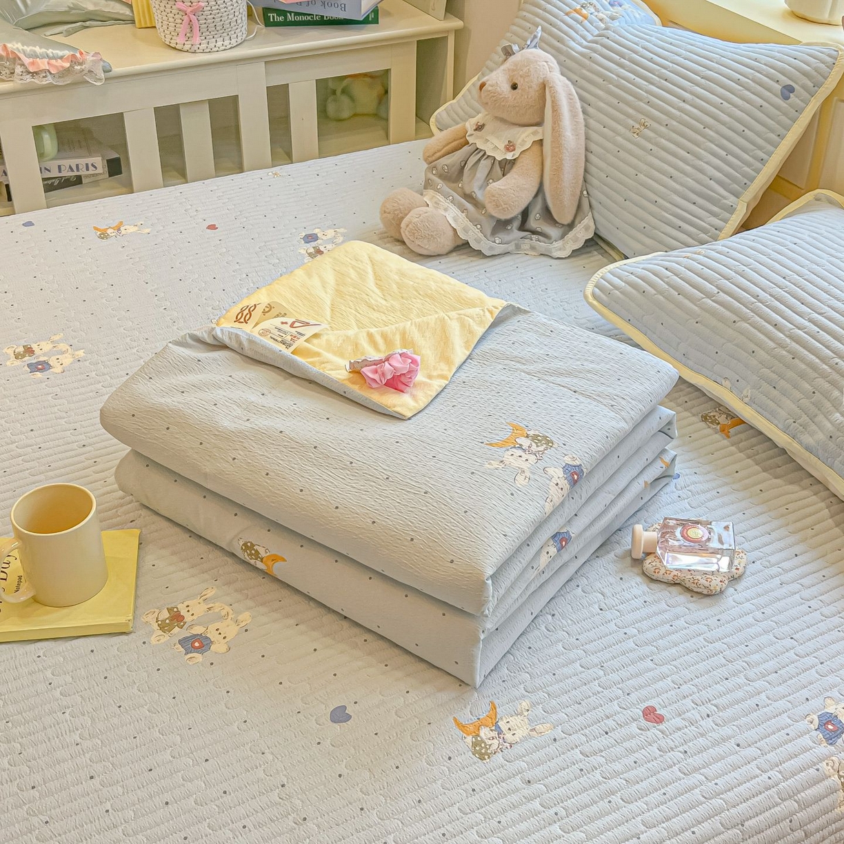 91家纺网 家纺一手货源 找家纺 欧妮家纺 2026新款A类云感双层纱夏被单床盖 兔眠