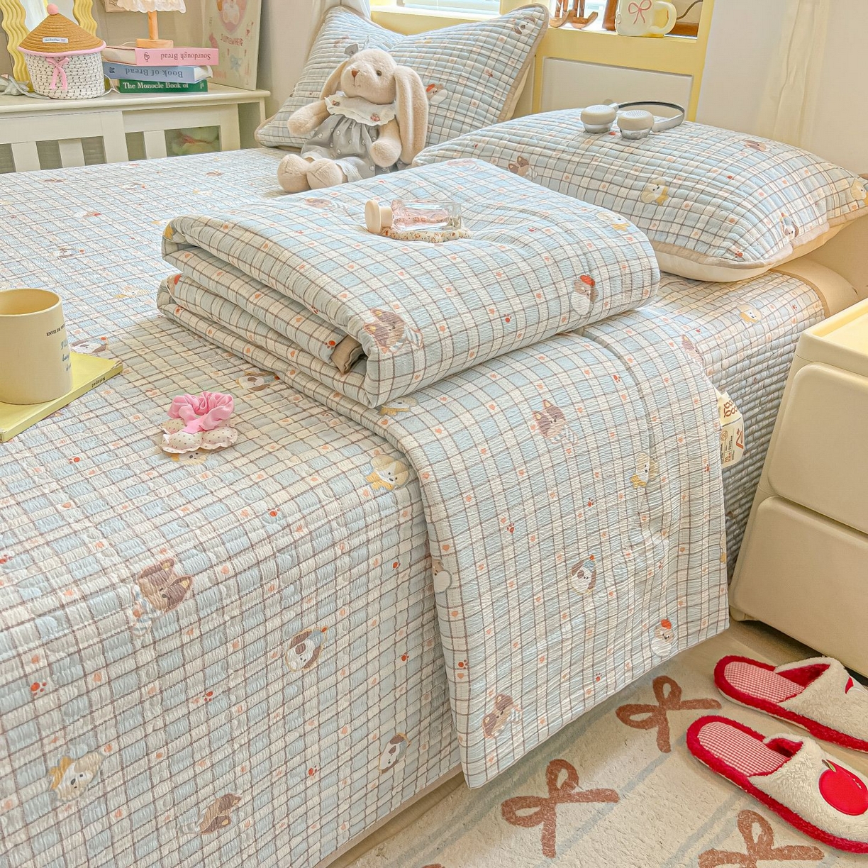 91家纺网 家纺一手货源 找家纺 欧妮家纺 2026新款A类云感双层纱夏被单床盖 格子萌狗